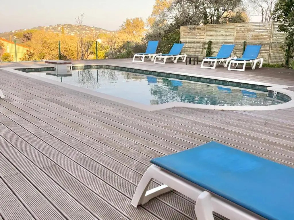 雙層公寓，享有海景