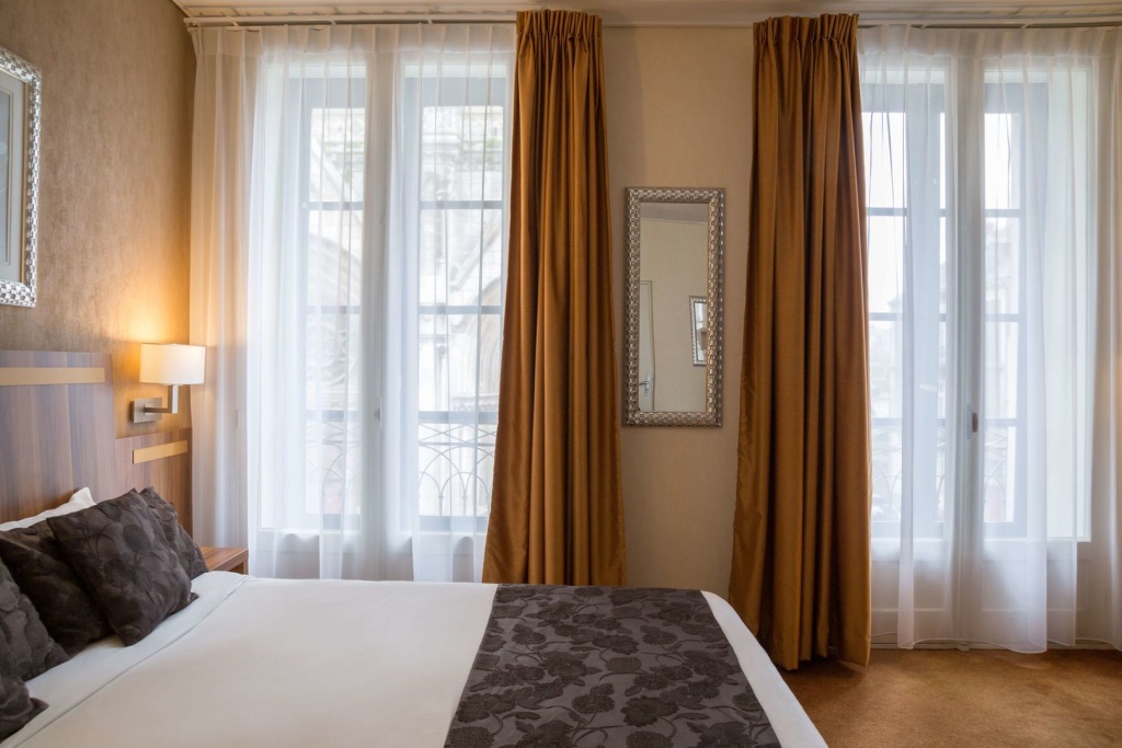 Hotel The Originals du Grand Monarque