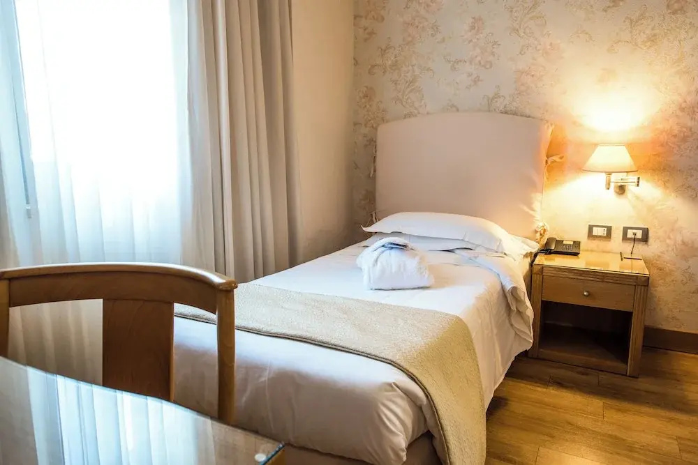 Hotel Touring - Chambres