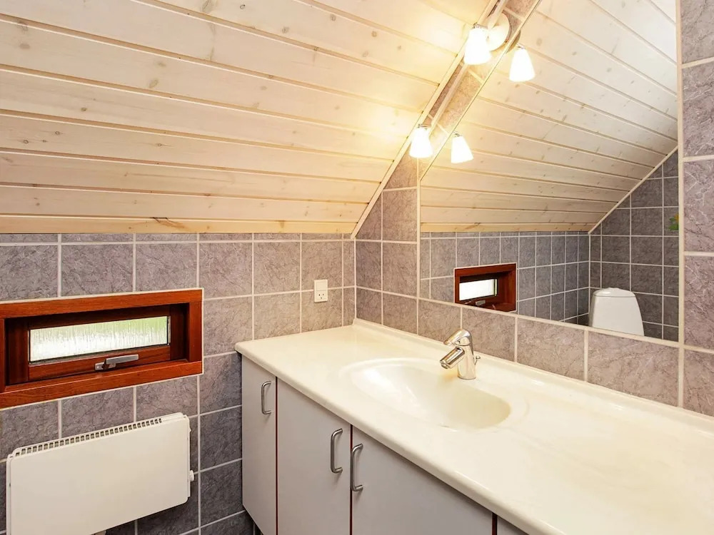 Spacious Holiday Home in Sondervig With Sauna - фото 8