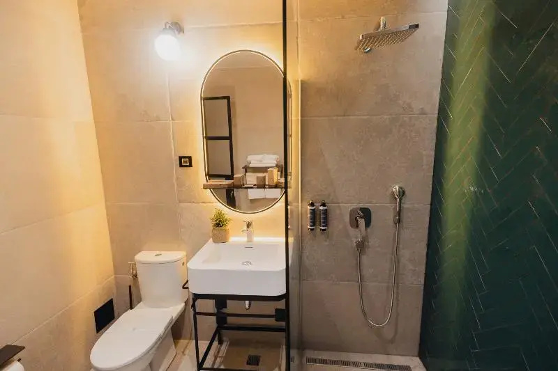 Deluxe Double room with balcony (full double bed)