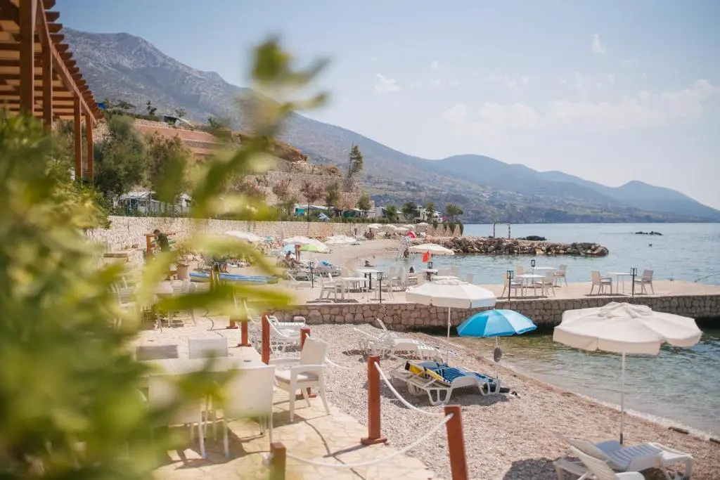 Beach & Waterfront