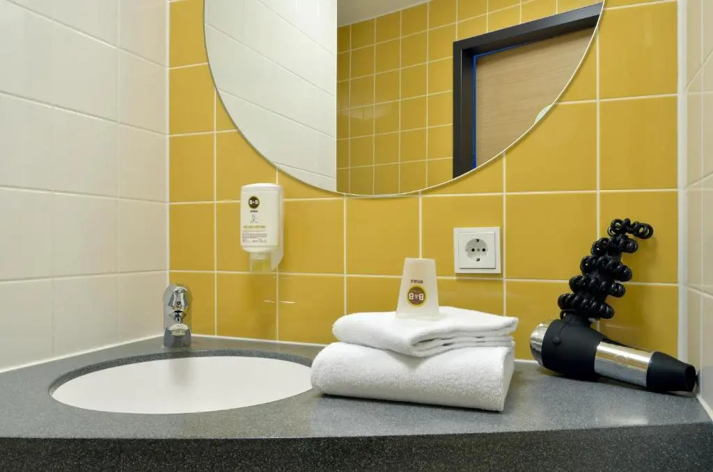 Double room (twin beds)