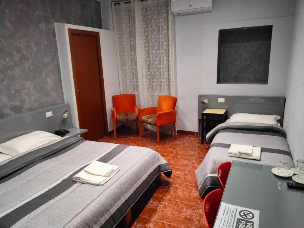 Triple room