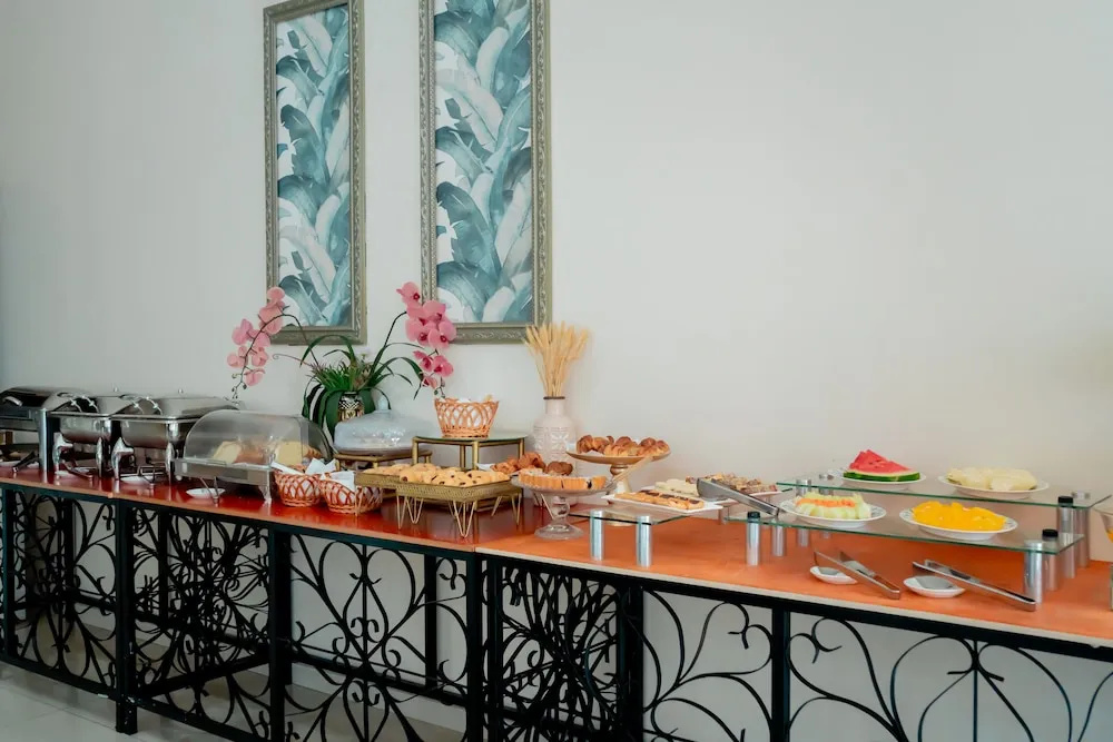 Megal Suites Hotel - Général