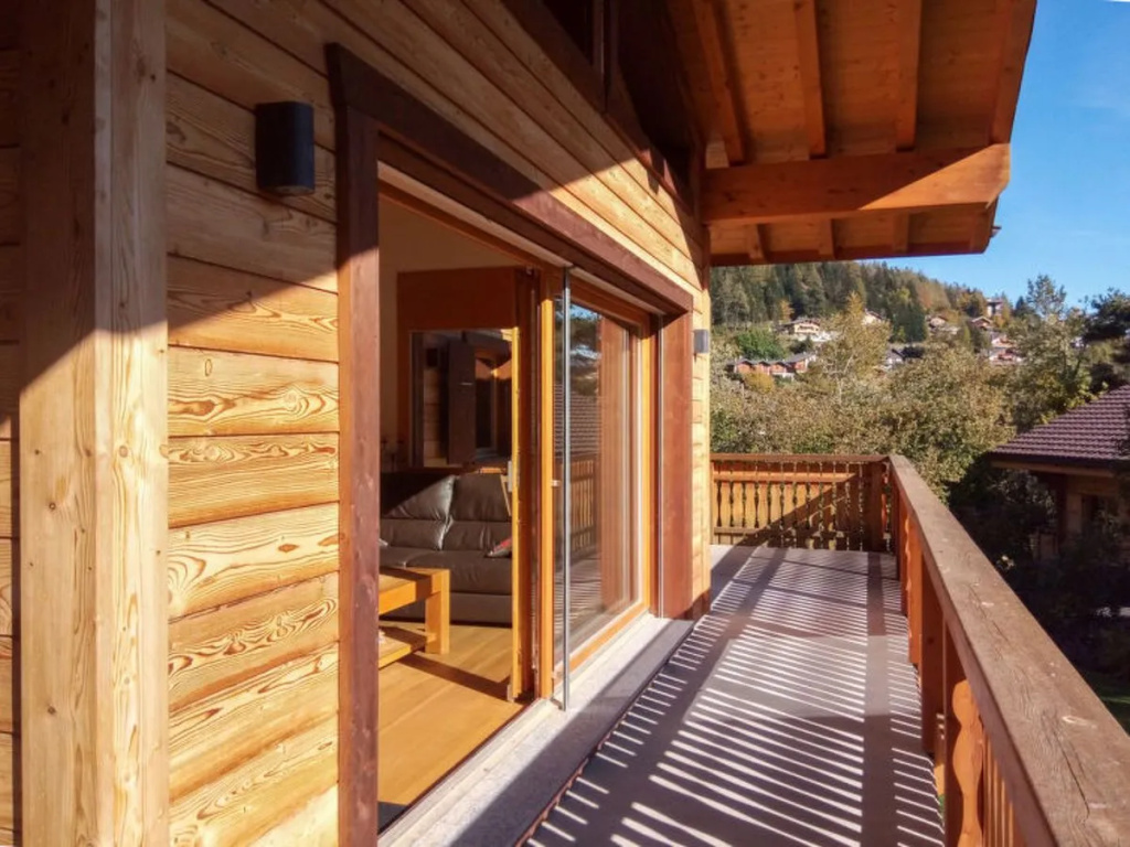 Balcony & Terrace