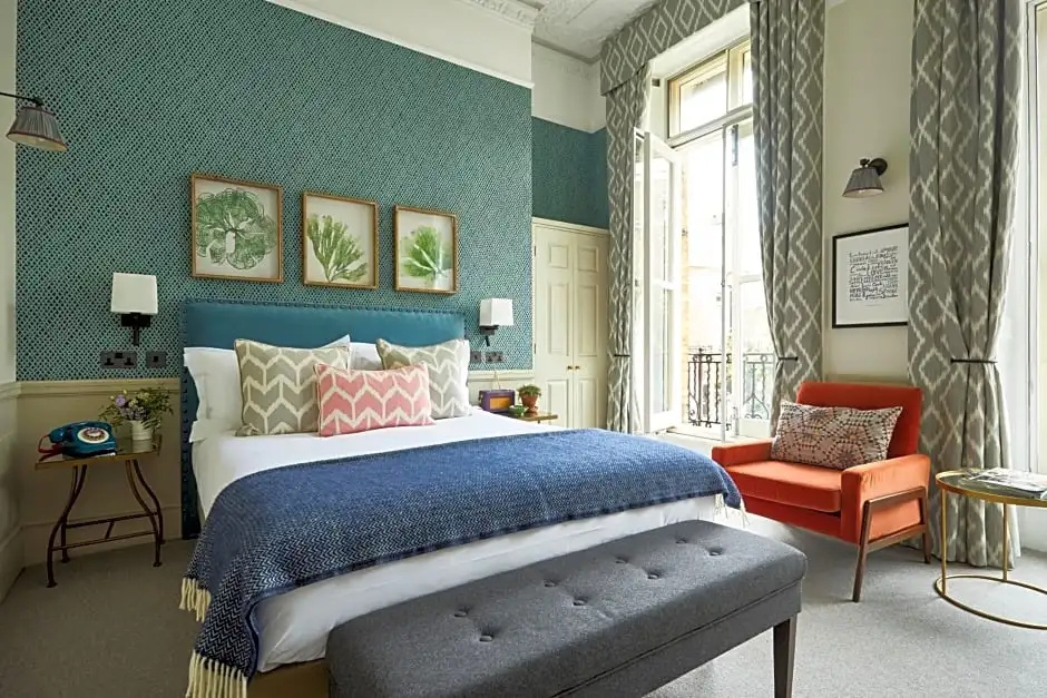 Superior room