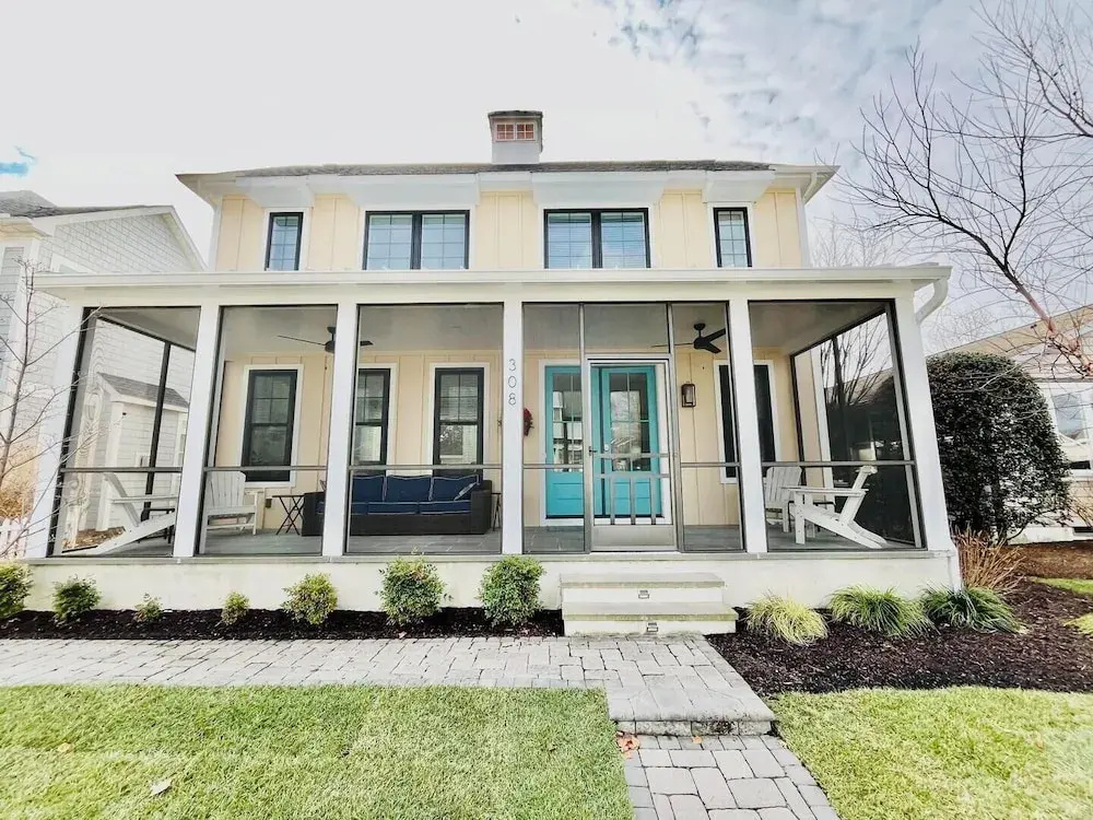 Laurel Street 308