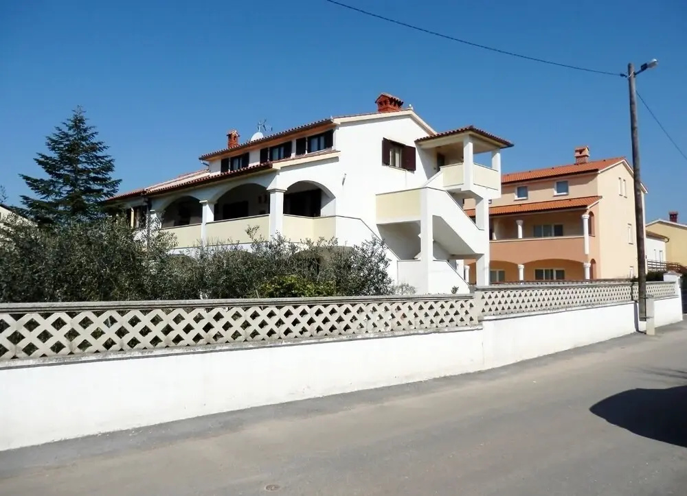 Med - With Terrace - A2