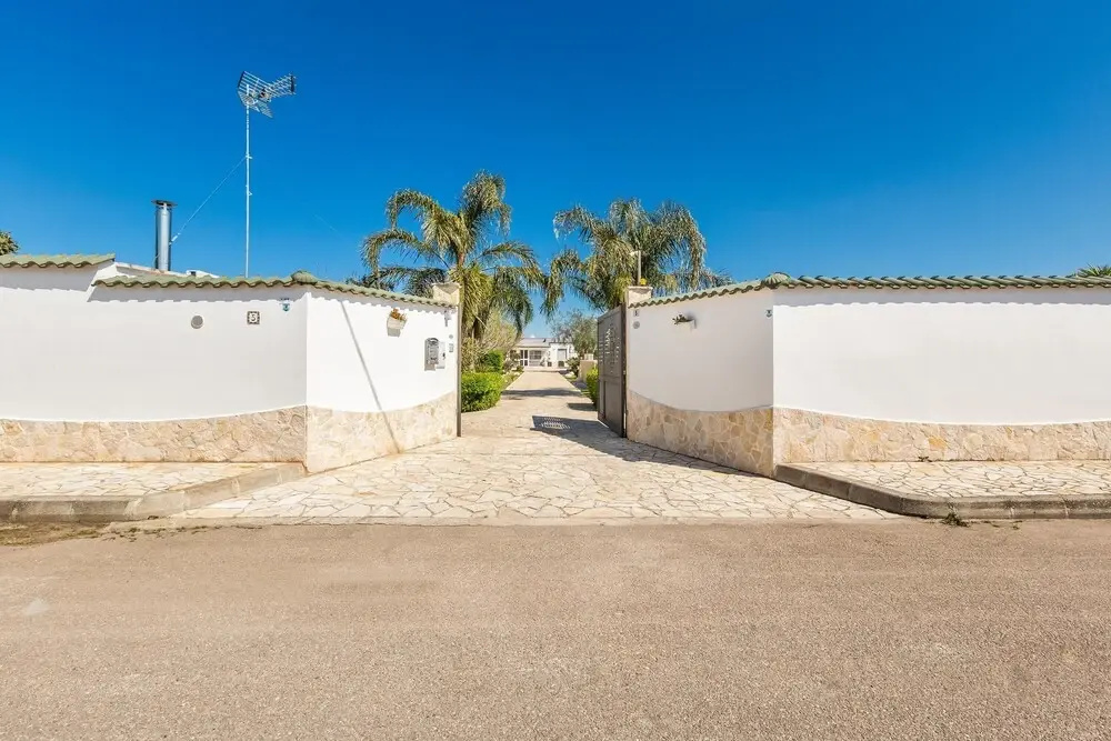 3261 Villa Desiderio by Perle di Puglia