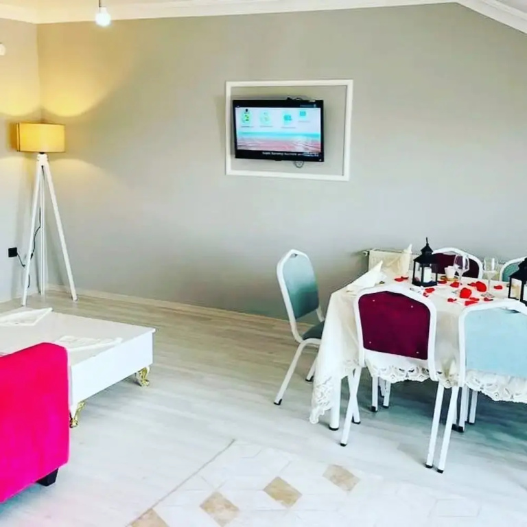 3 Bedrooms Apartment with balcony