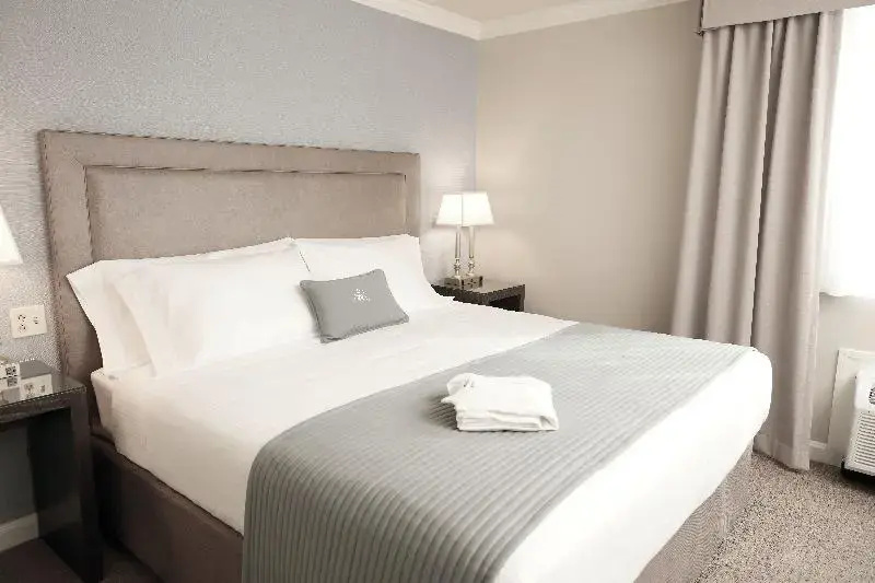 1 Bedroom Double Suite (full double bed)