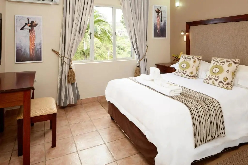 First Group Chaka Rock Chalets - Chambres