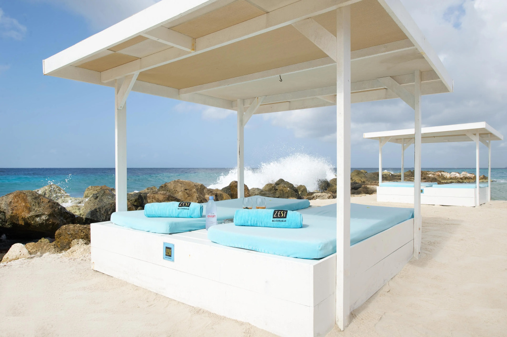 Beach & Waterfront