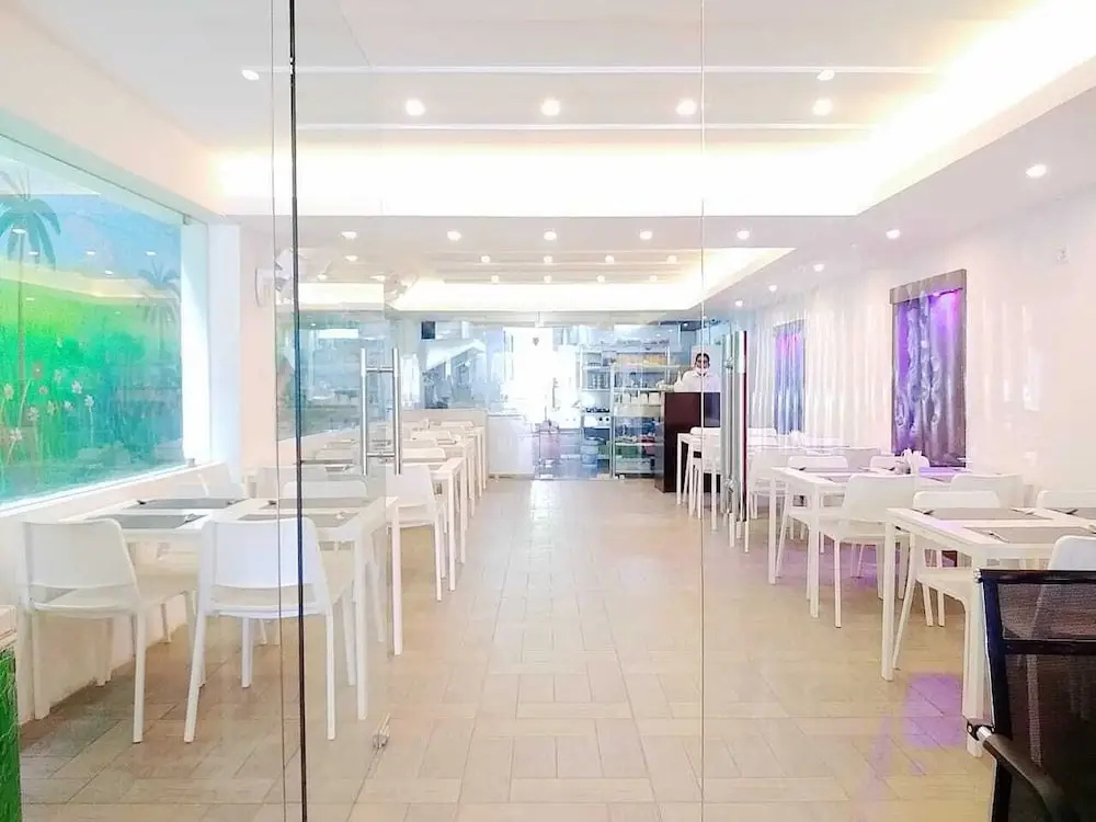 Food & Beverage