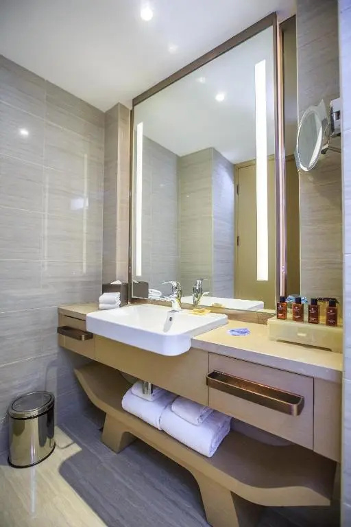 Sky World Hotel Qingdao - Chambres