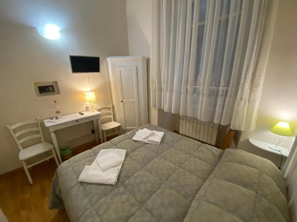 Economy room