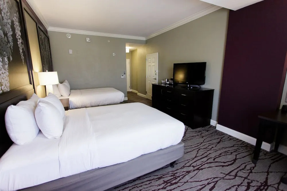 DoubleTree by Hilton Hotel Savannah Historic District - Chambres