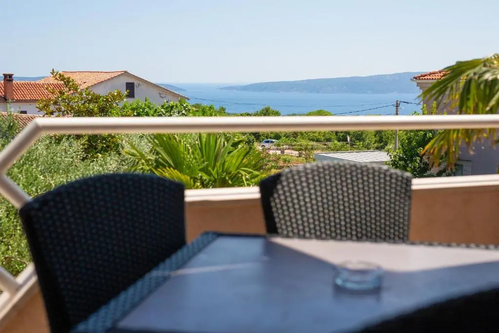 1 Bedroom Apartment with sea view