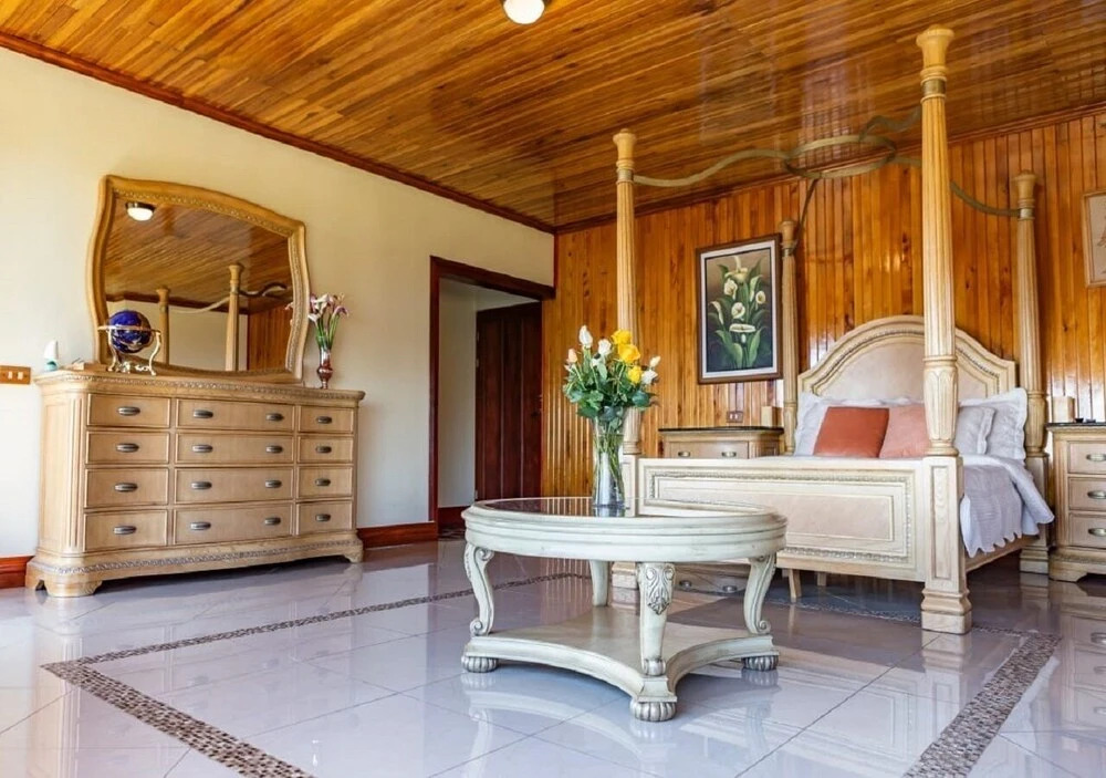 Poas Paradise - фото 2