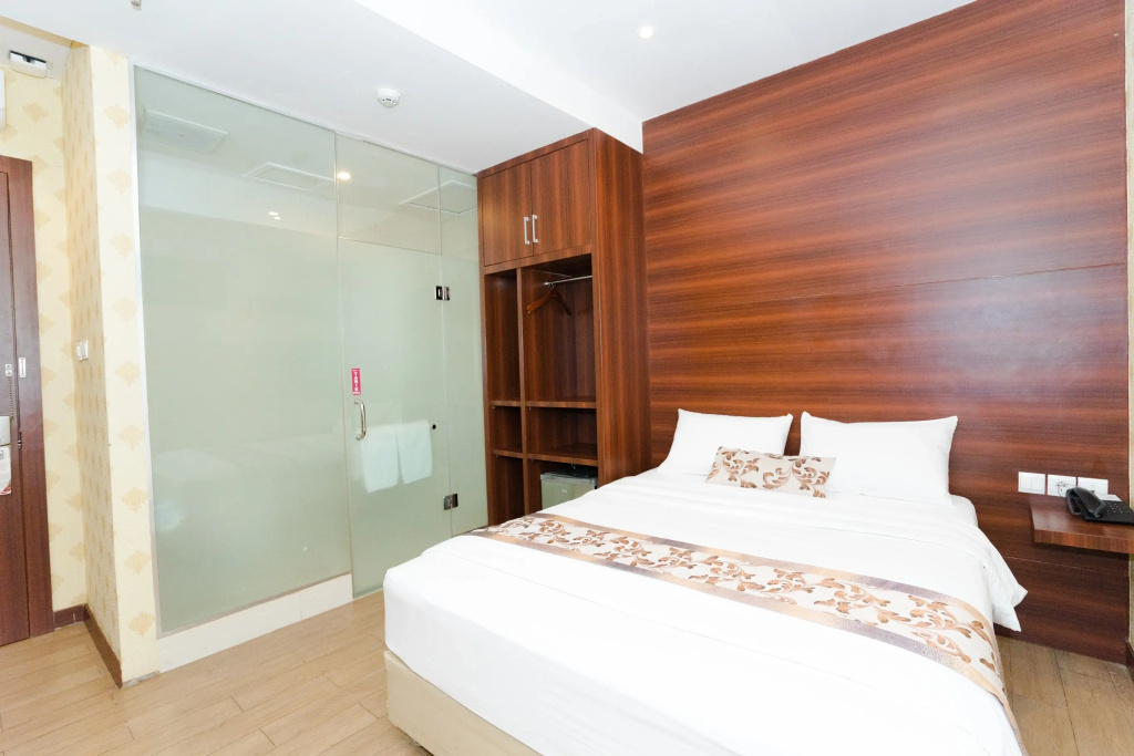 Economy room