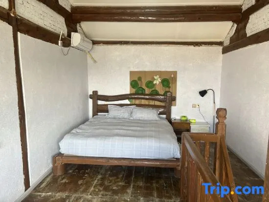 Standard Double Duplex room (twin beds)