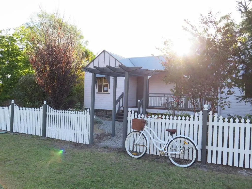 2 Bedrooms Cottage