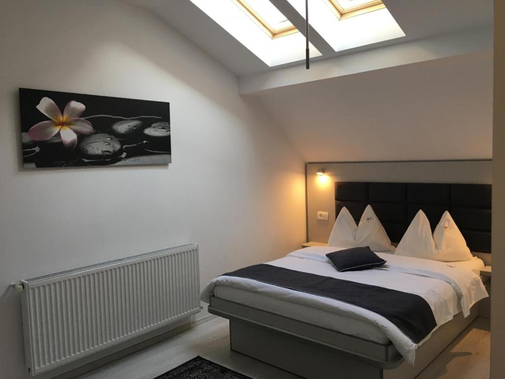 Standard Double Attic room (full double bed)
