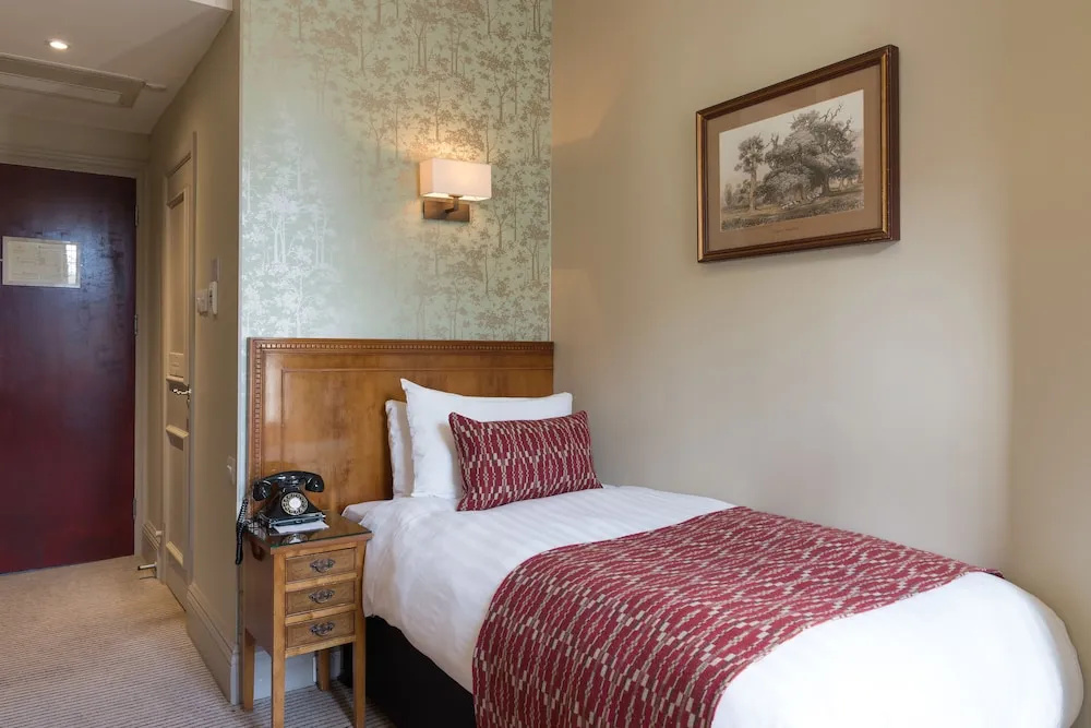 Classic Single room (single bed)