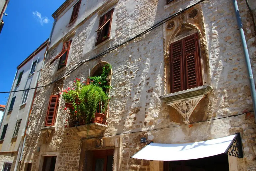 Petrizio Palace - Chambres