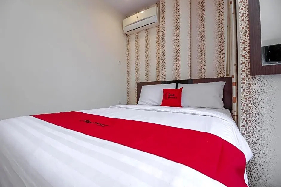 RedDoorz Plus @ Paal 2 Manado - Chambres