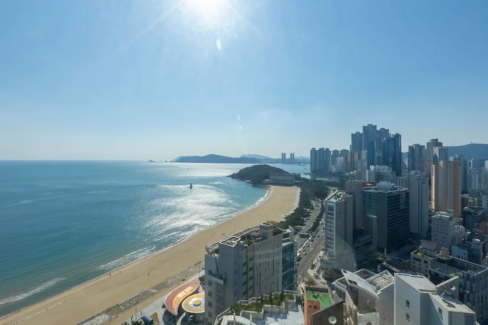Beach & Waterfront