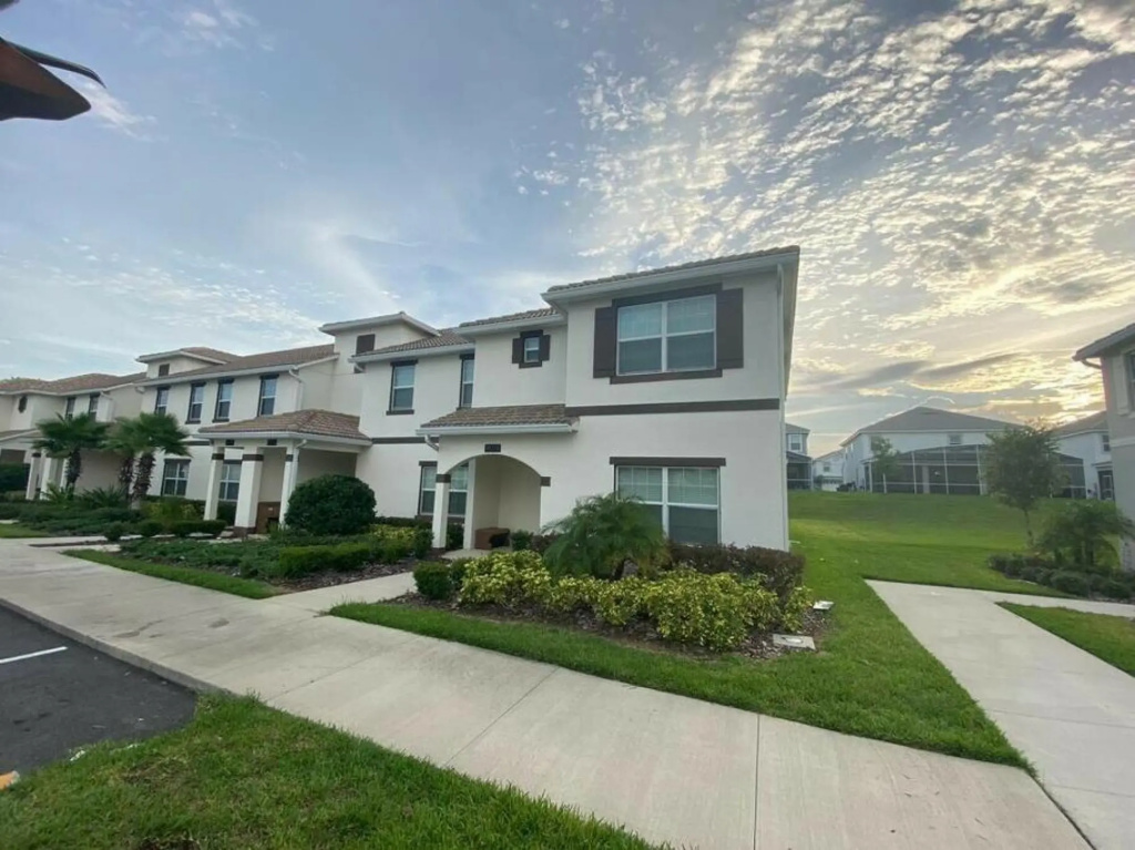 Amazing 5 bedrooms at Champions Gate Resort!
