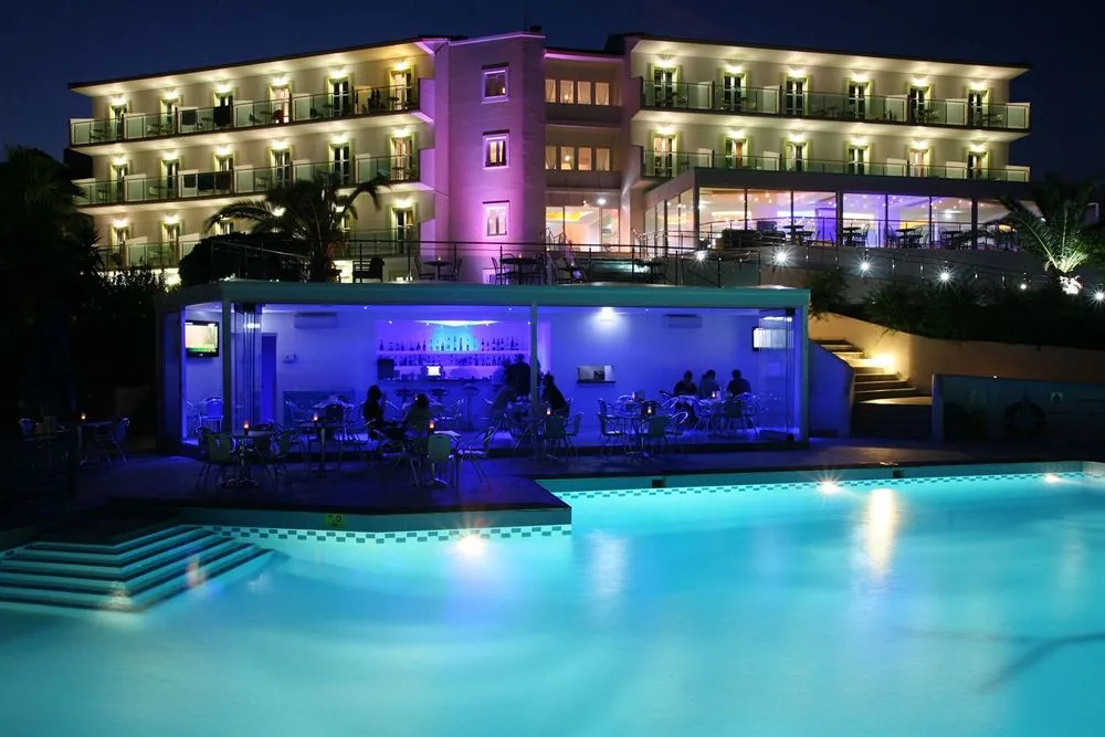 Hotel photo 15