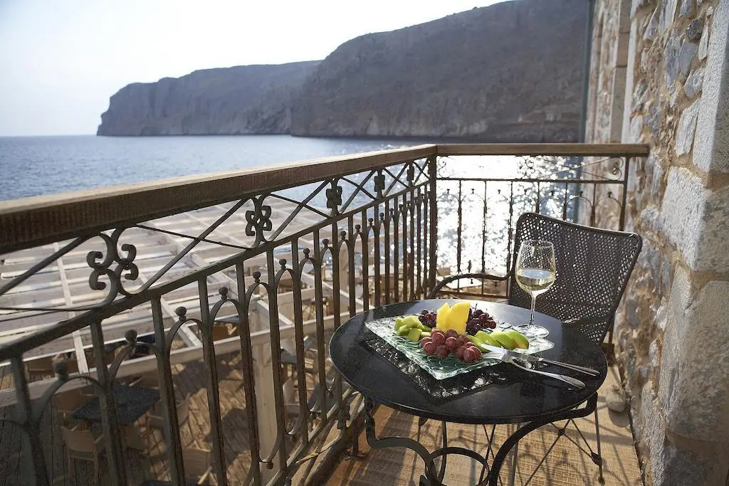 Balcony & Terrace