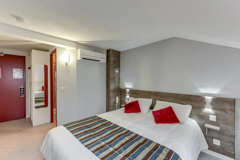 Voir la photo 2 — ConfortT Hotel Thouars