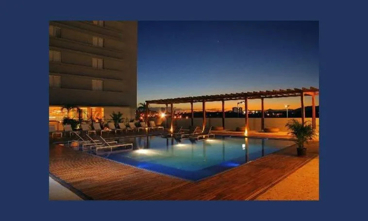 Hotel Trinitarias Suites — фото 3