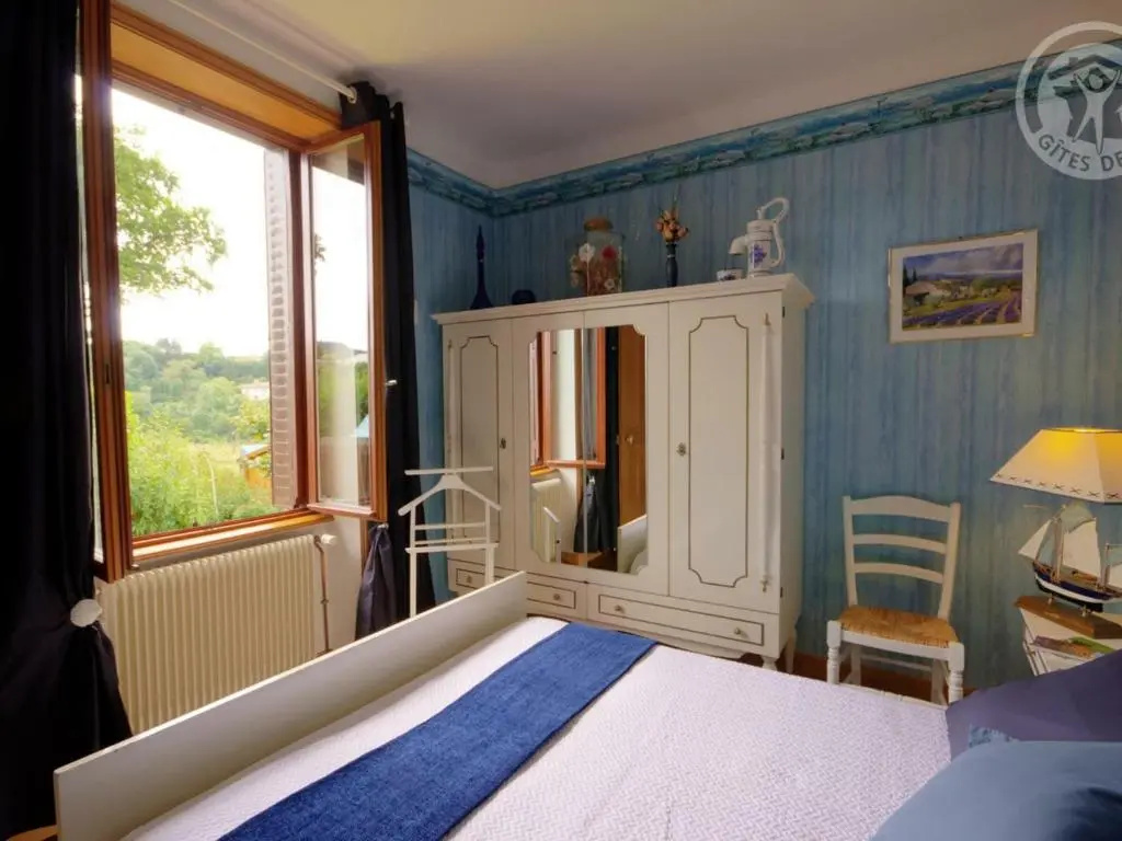 Afficher la photo 6 — Gîte Bussières, 3 pièces, 4 personnes - FR-1-496-90