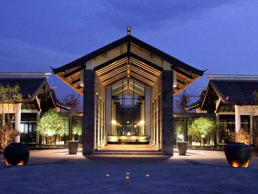 Pullman Lijiang Resort and Spa