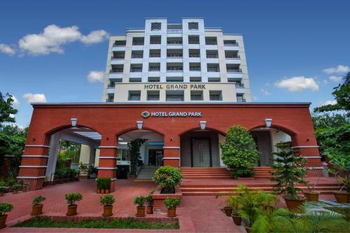 Hotel Grand Park Barisal image