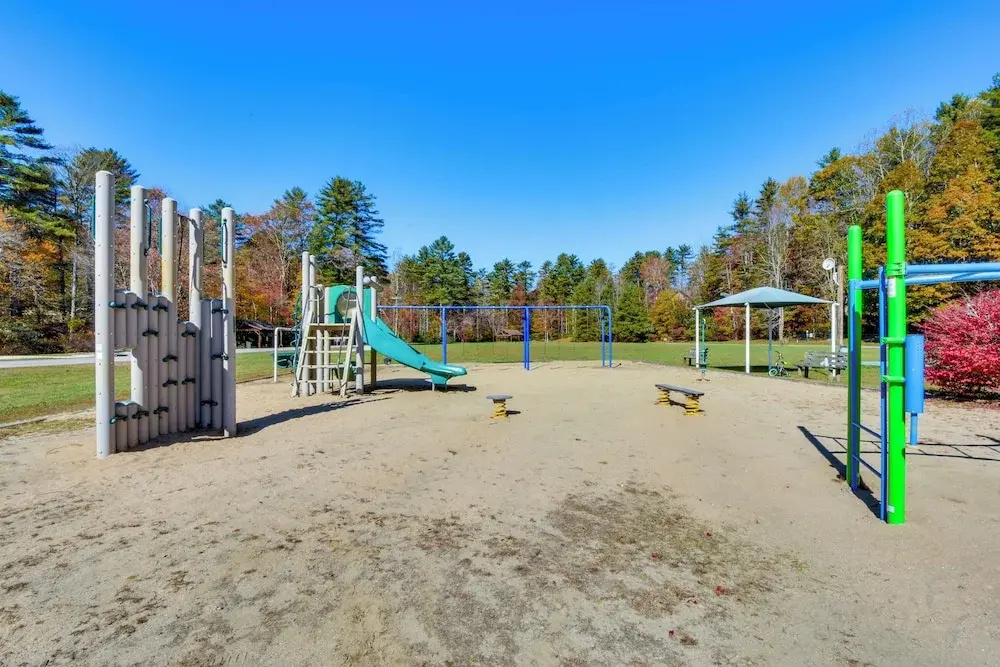 Scenic Home w/ Fire Pit & Sapphire Valley Perks!