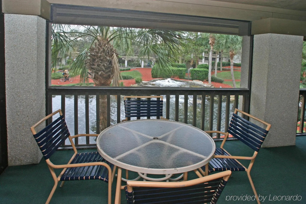 Balcony & Terrace