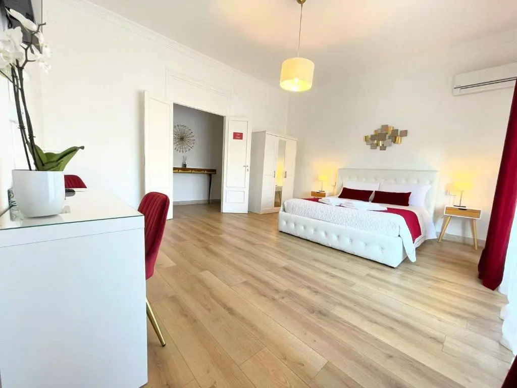 Superior Double room (full double bed)