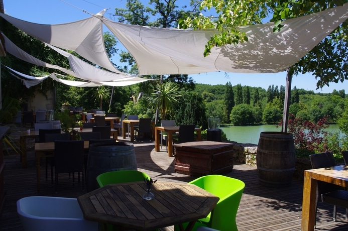 Hôtels Domaine du Chatelard by null