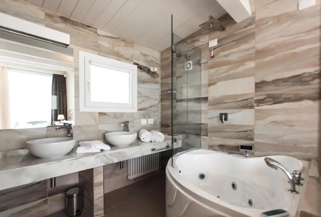 Double Suite with sea view (full double bed)