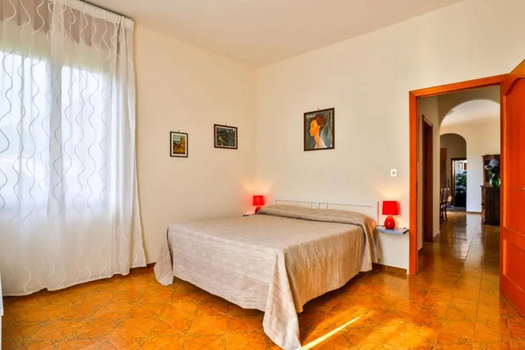 2 Bedrooms Cottage