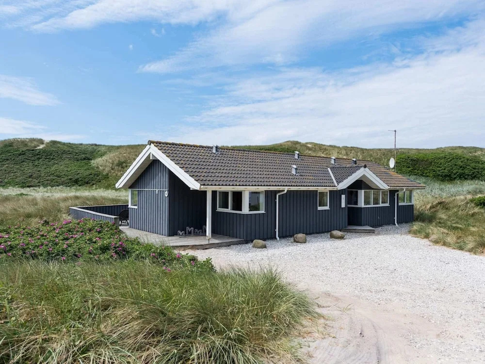 10 Person Holiday Home in Hvide Sande