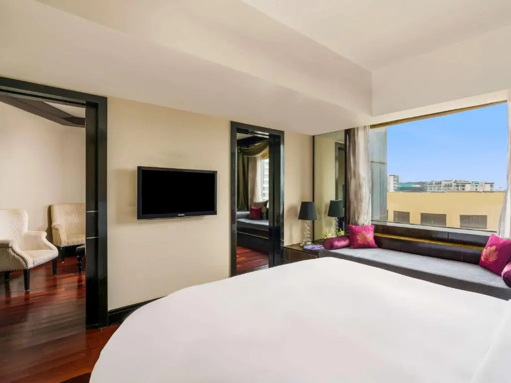 Opera Double Suite (full double bed) (king size bed, transfer included)