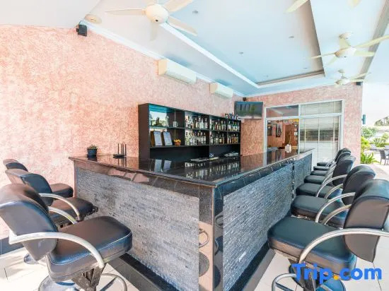 View Talay Longstay Hotel & Suites — фото