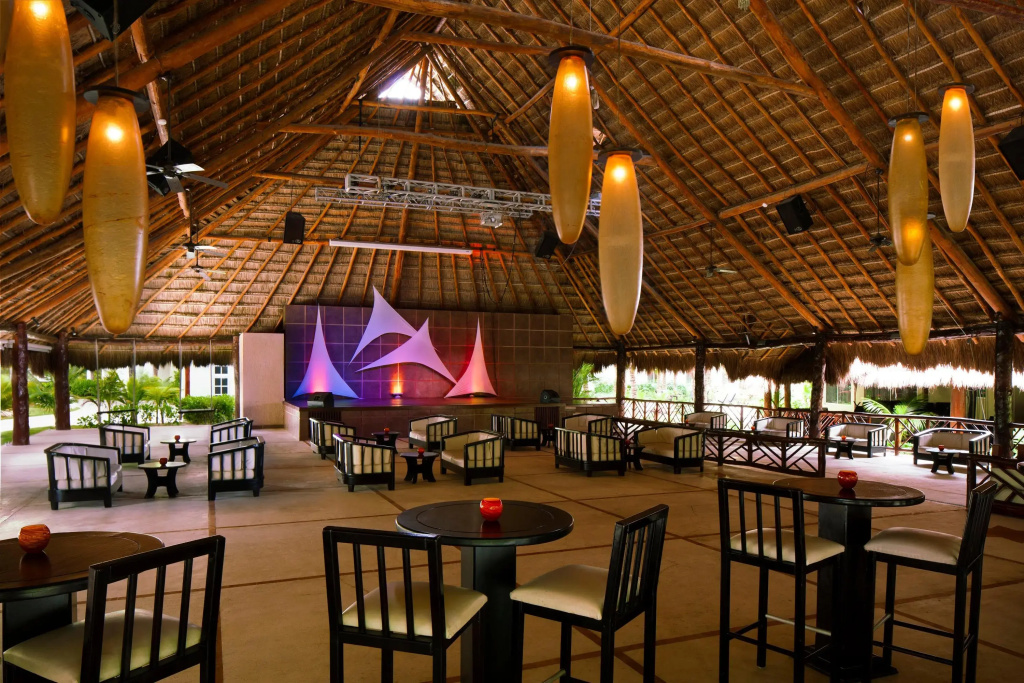 El Dorado Royale, Catamarán, Cenote & More Inclusive Aparthotel